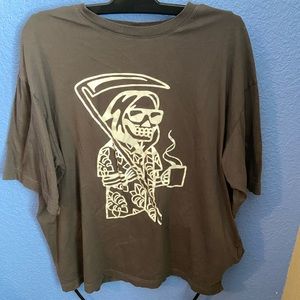 Graphic tee
